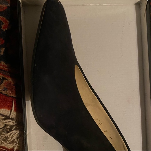 Evan-Picone Black suede heeled shoes - Picture 6 of 8